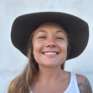 Meet your Posher, Goldie